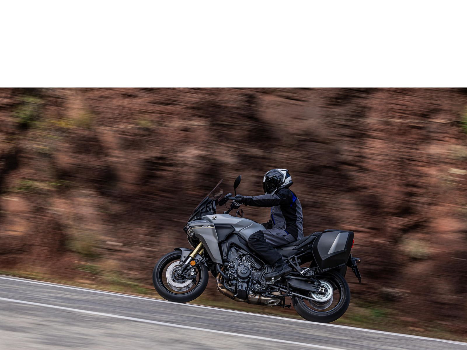 Мотоцикл YAMAHA TRACER 9 GT (Ceramic Ice) 2026